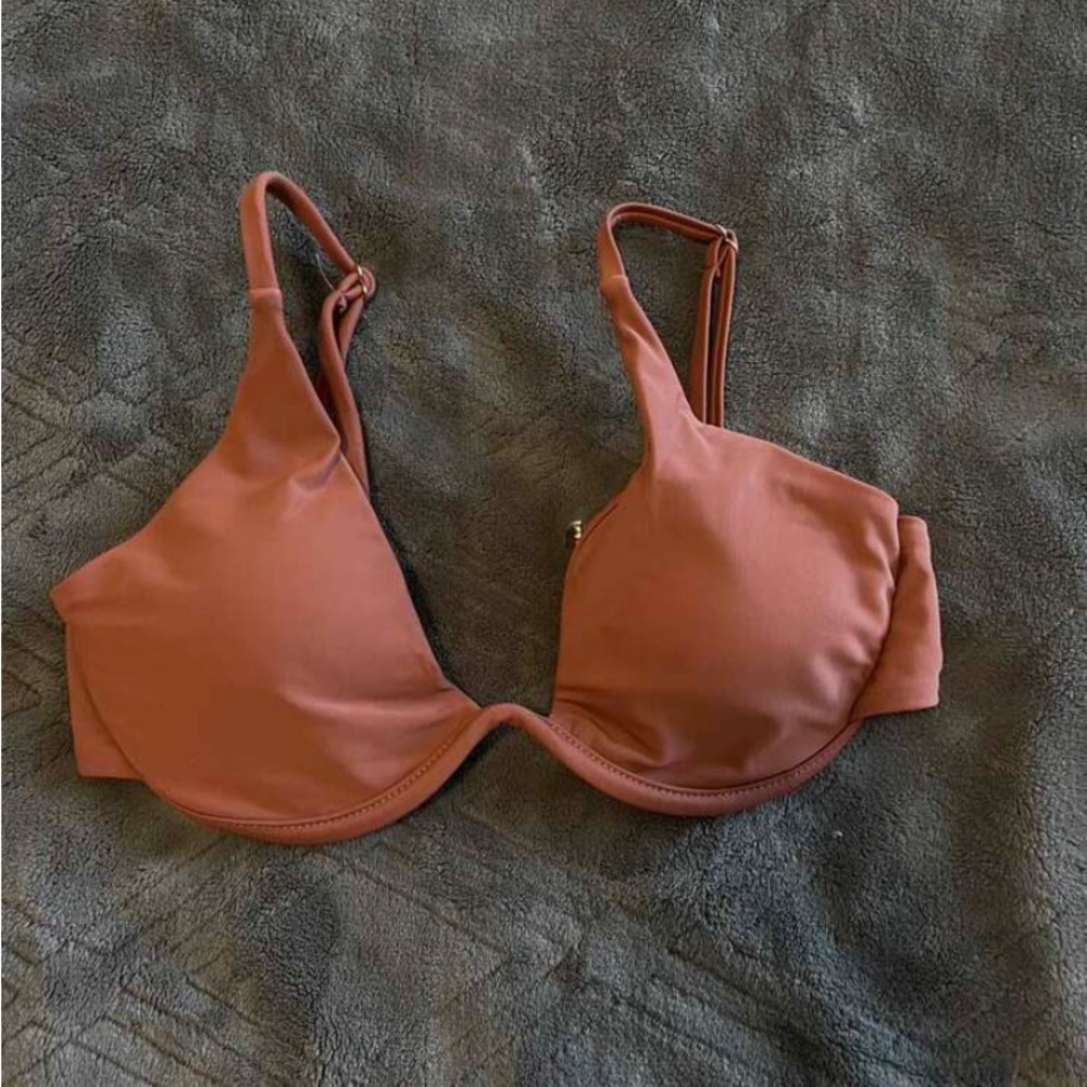 Underwire bikini top